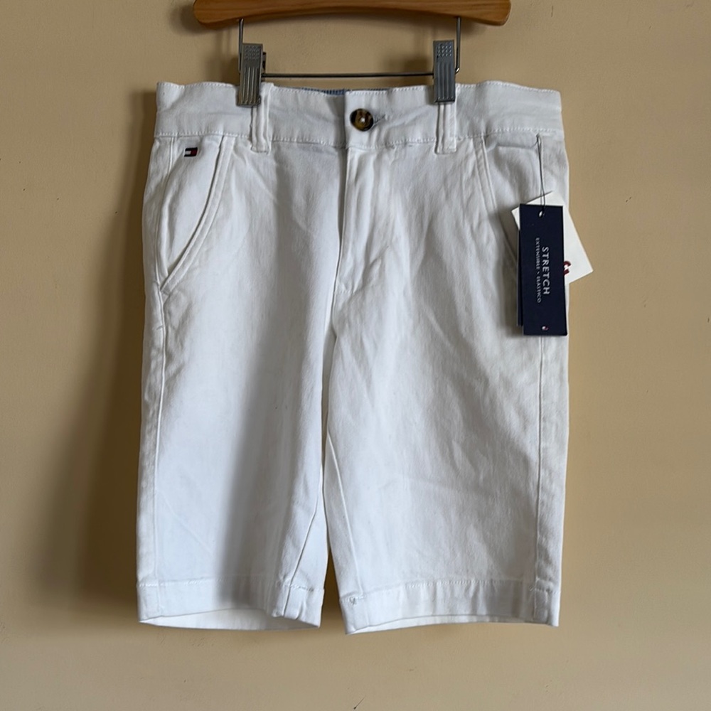NWT Tommy Hilfiger Boy’s White Shorts Size 8-16